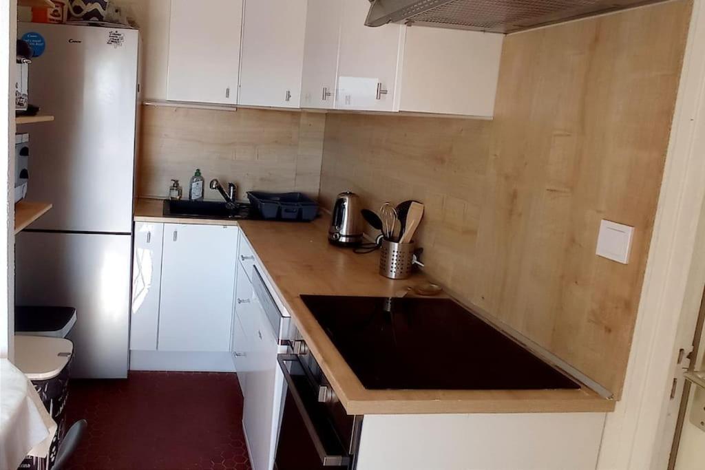 Appartement A 5Mn De La Mer Et Du Village De Noel - Draps Et Serviettes Non Fournis 르발카레스 외부 사진