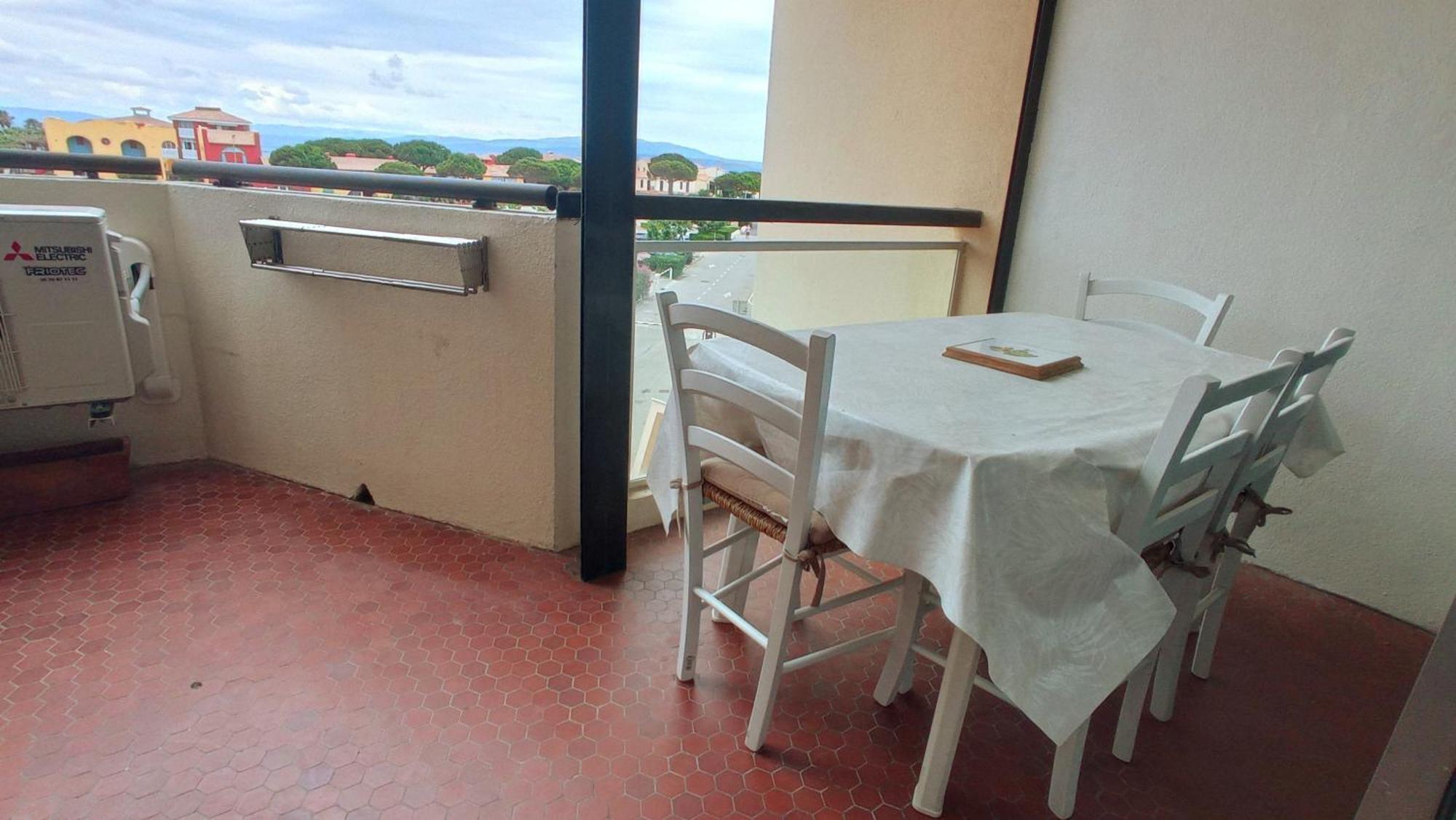 Appartement A 5Mn De La Mer Et Du Village De Noel - Draps Et Serviettes Non Fournis 르발카레스 외부 사진